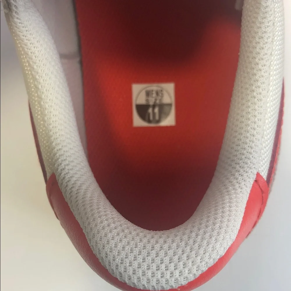 NWOB Nike Field General 82 Sneaker Men's Size 11 Pale Ivory Picante Red Gum